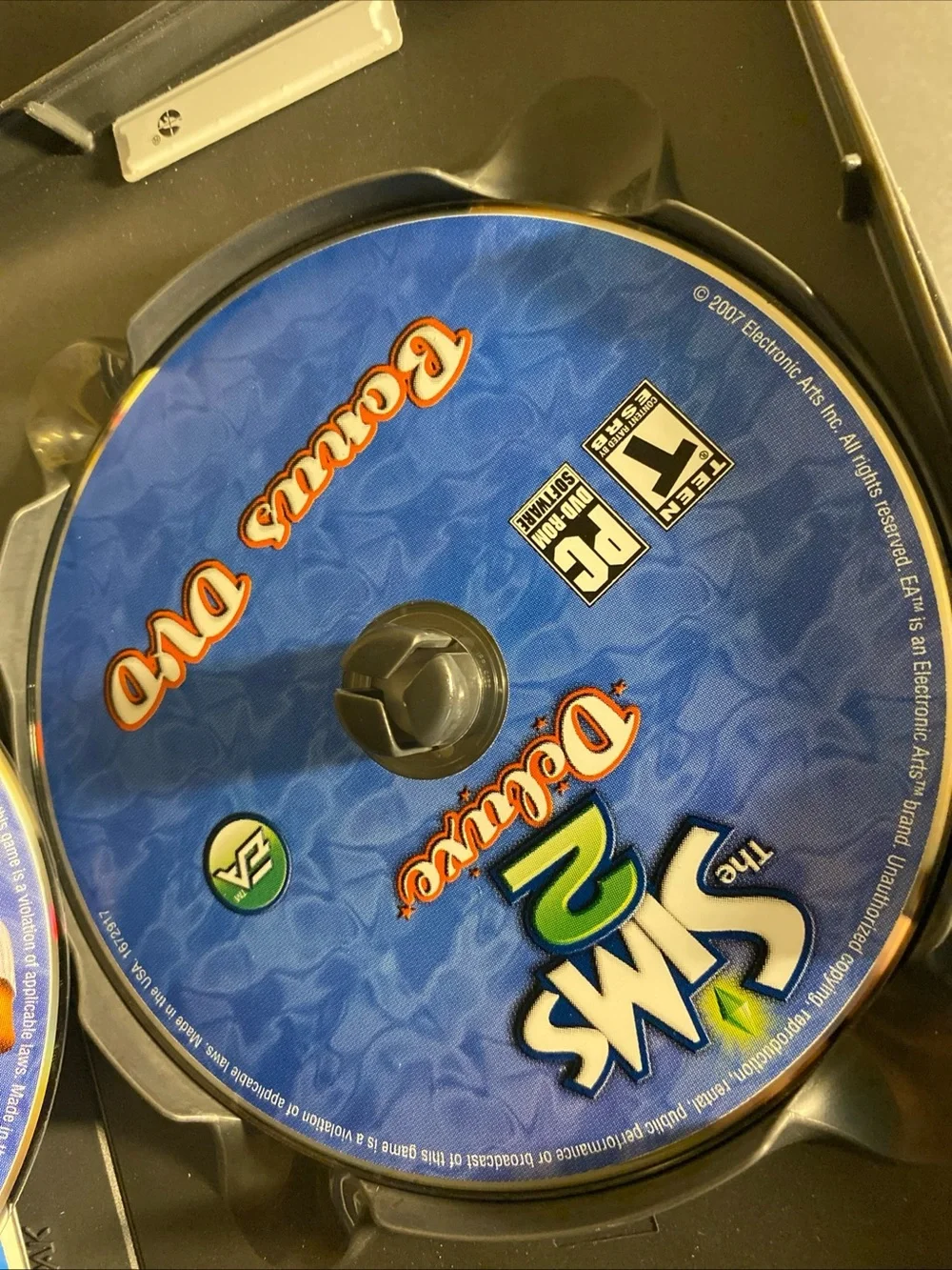 The Sims 2 Deluxe (PC DVD, 2007, Deluxe Edition)